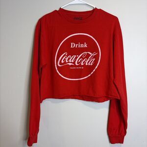 Coca Cola Shirt Sz M Women’s Cropped Long Sleeved Tee Red Classic Coquettecore